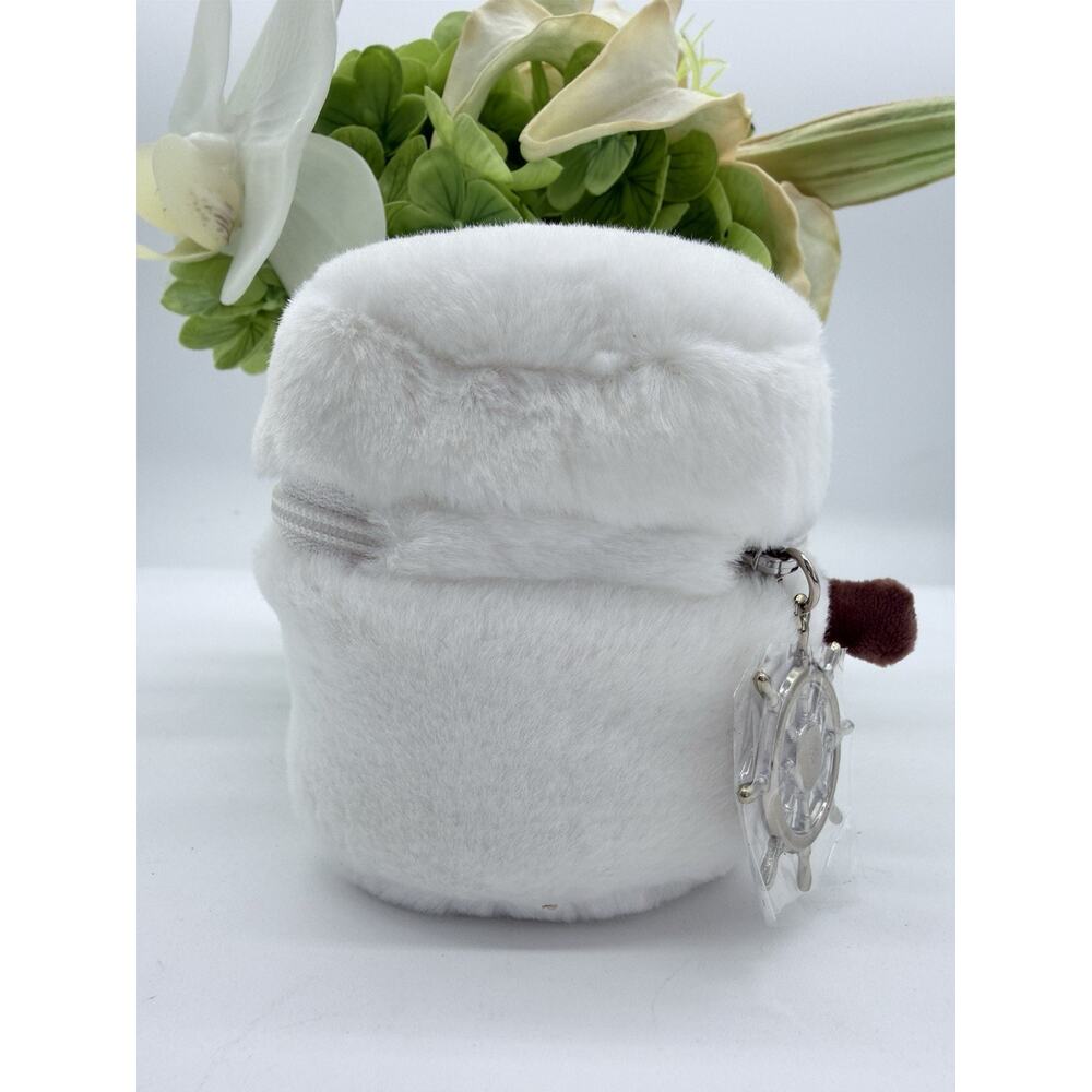 La Mer The Plush Moisturizer Charm Case (Creme) - 3" x 3" x 4.5" - Picture 2 of 3